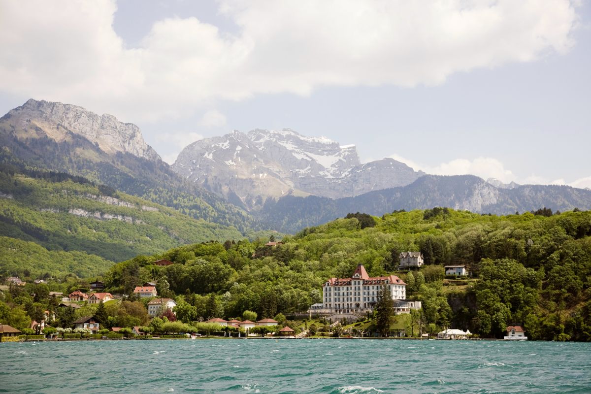 Lac annecy hotel